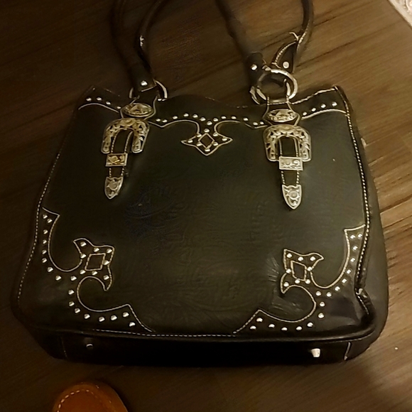 Montana West Handbag. - Picture 1 of 12